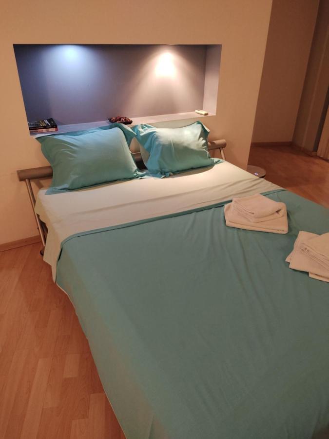 Ariana Apartment By EasyBucarest Esterno foto